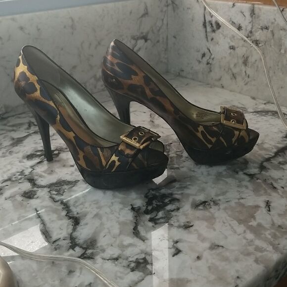 Guess leopard print platforms - Picture 5 of 14